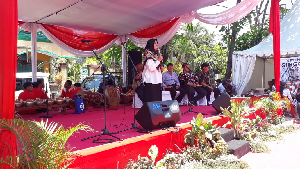 Pertunjukan Rakyat kepada Warga Pakis Tirtosari Surabaya Pertunjukan Rakyat kepada Warga Pakis Tirtosari Surabaya