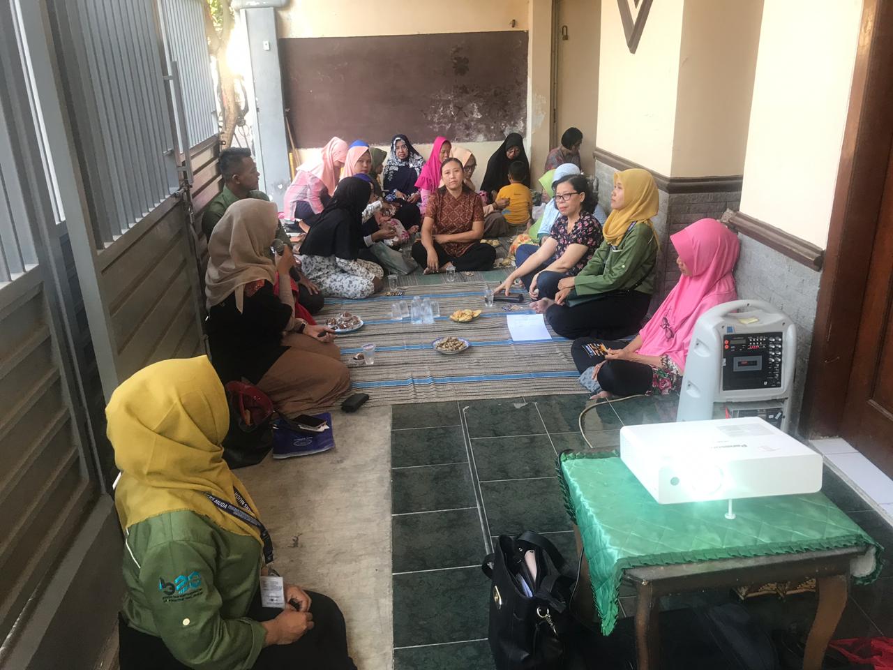 Sosialisasi Bahaya Penyalahgunaan Narkoba di Lingkungan Masyarakat Sosialisasi Bahaya Penyalahgunaan Narkoba di Lingkungan Masyarakat