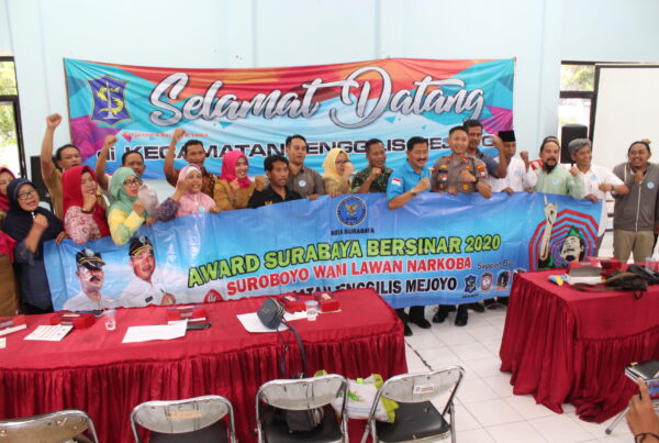 Award Surabaya Bersinar Tahun 2020 Award Surabaya Bersinar Tahun 2020