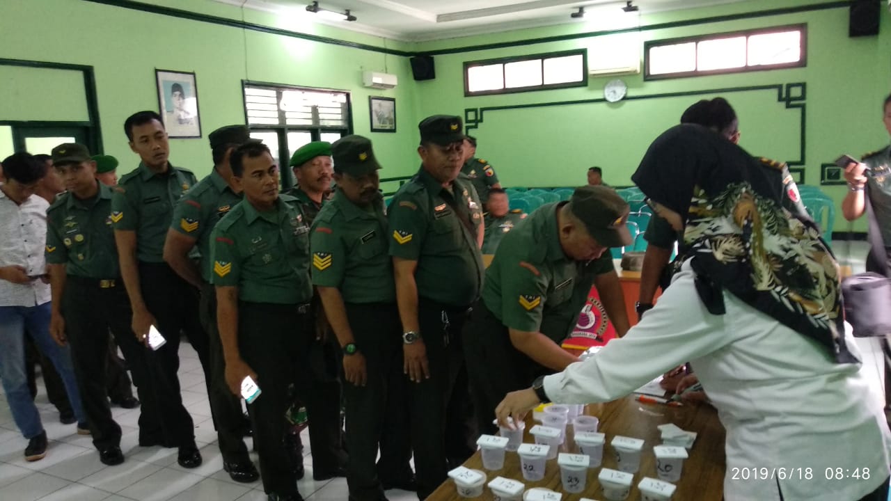 Pemberdayaan Masyarakat Anti Narkoba Melalui Tes Urine Pemberdayaan Masyarakat Anti Narkoba Melalui Tes Urine