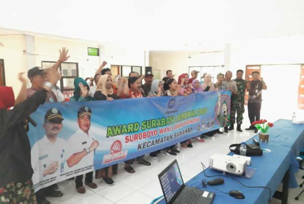 Award Surabaya Bersinar Tahun 2020 Award Surabaya Bersinar Tahun 2020