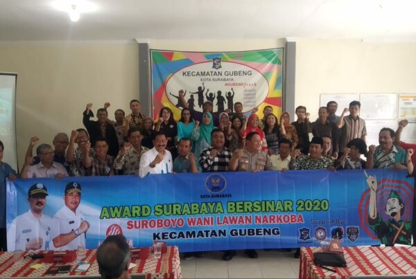 Award Surabaya Bersinar Tahun 2020 Award Surabaya Bersinar Tahun 2020