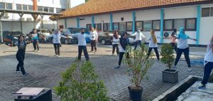 Senam Bersama dalam rangka Pembinaan Jasmani kepada Pegawai