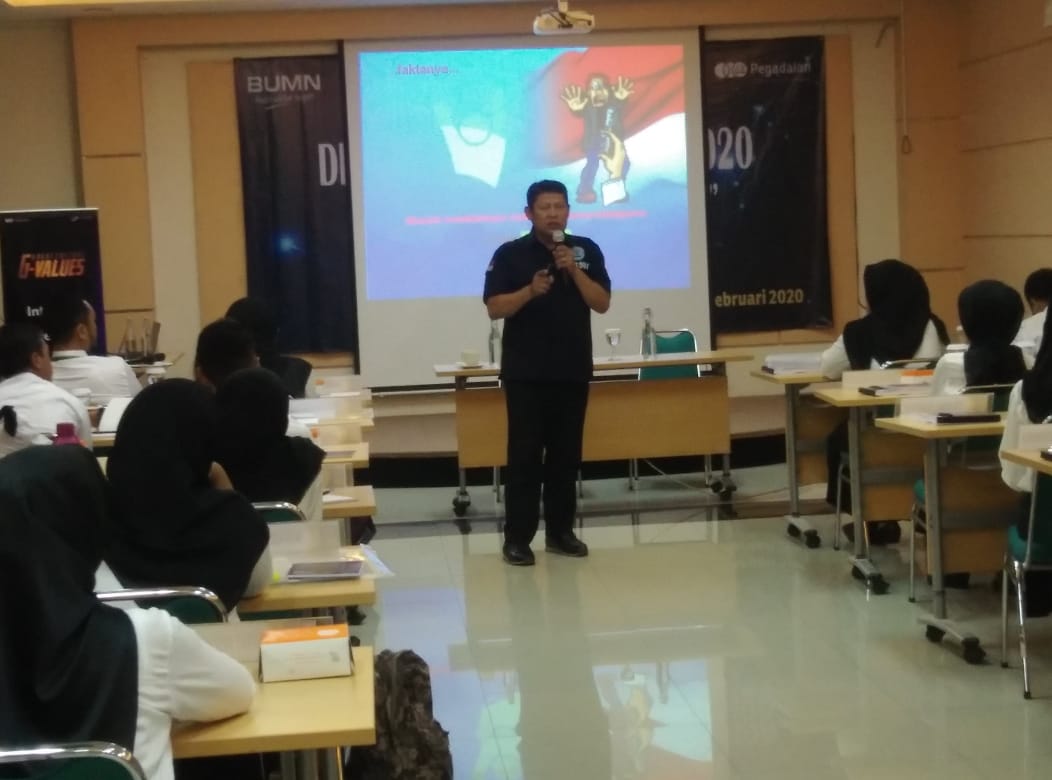 Sosialisasi Bahaya Penyalahgunaan Narkoba Sosialisasi Bahaya Penyalahgunaan Narkoba