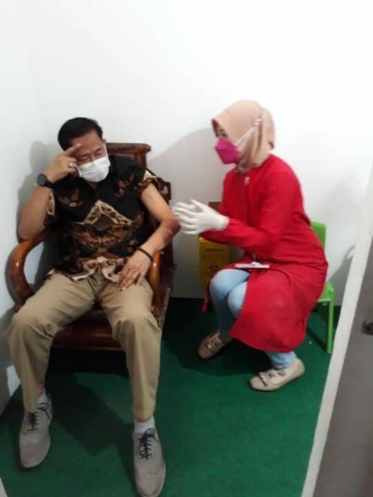 Vaksin Covid-19 Pegawai BNN Kota Surabaya