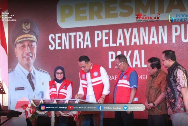 Menghadiri Undangan Peresmian Sentra Pelayanan Publik (SPP) Kota Surabaya di Taman Cahaya Pakal Menghadiri Undangan Peresmian Sentra Pelayanan Publik (SPP) Kota Surabaya