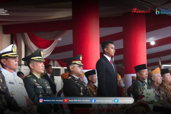 Upacara Bendera Peringatan Hari Kebangkitan Nasional 2024 di Surabaya: Kepala BNN Kota Surabaya Hadir di Balai Kota