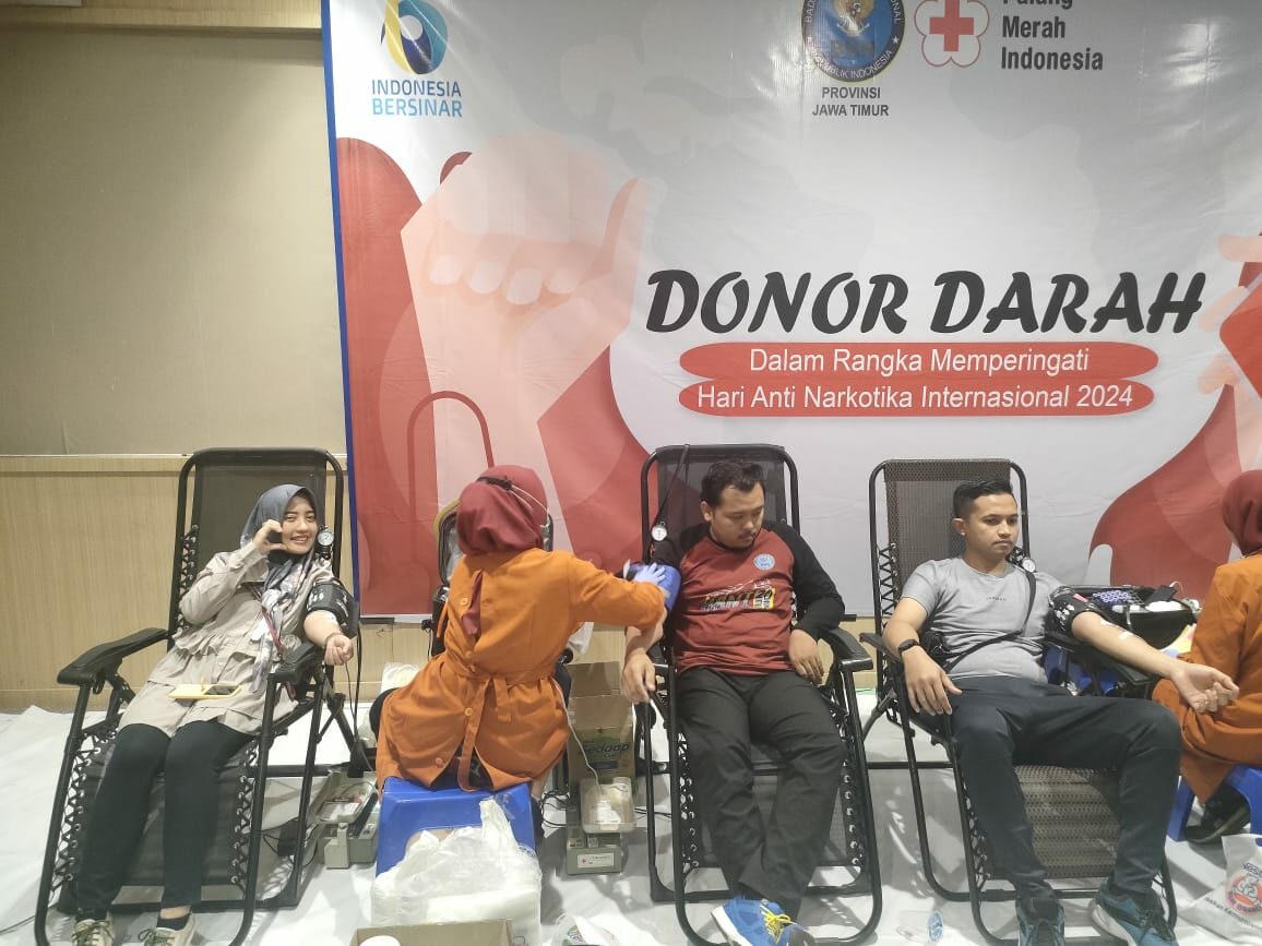 Donor Darah dalam Rangka Hari Anti Narkotika Internasional 2024 di BNN Provinsi Jawa Timur Donor Darah dalam Rangka Hari Anti Narkotika Internasional 2024 di BNN Provinsi Jawa Timur