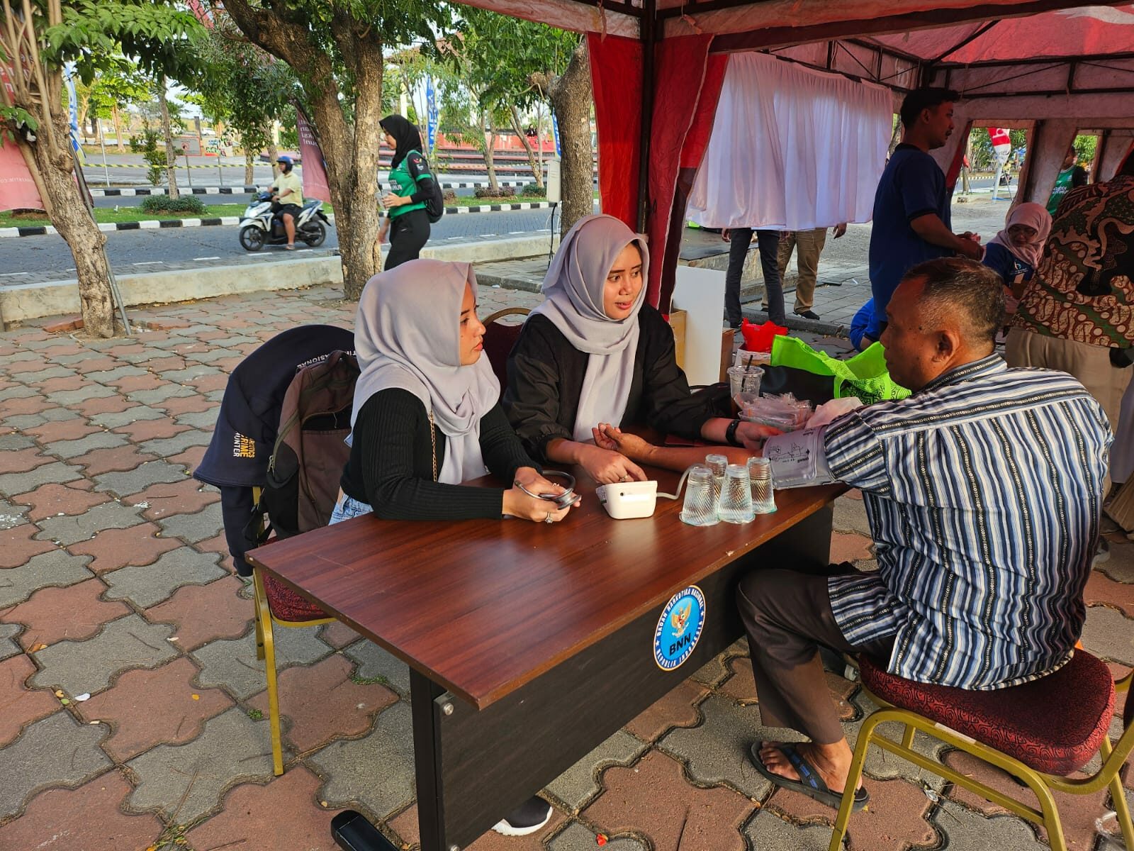Tim Rehabilitasi BNN Kota Surabaya Hadir pada Kegiatan Pasca HANI Tahun 2024 di Universitas Negeri Surabaya Konsep Otomatis
