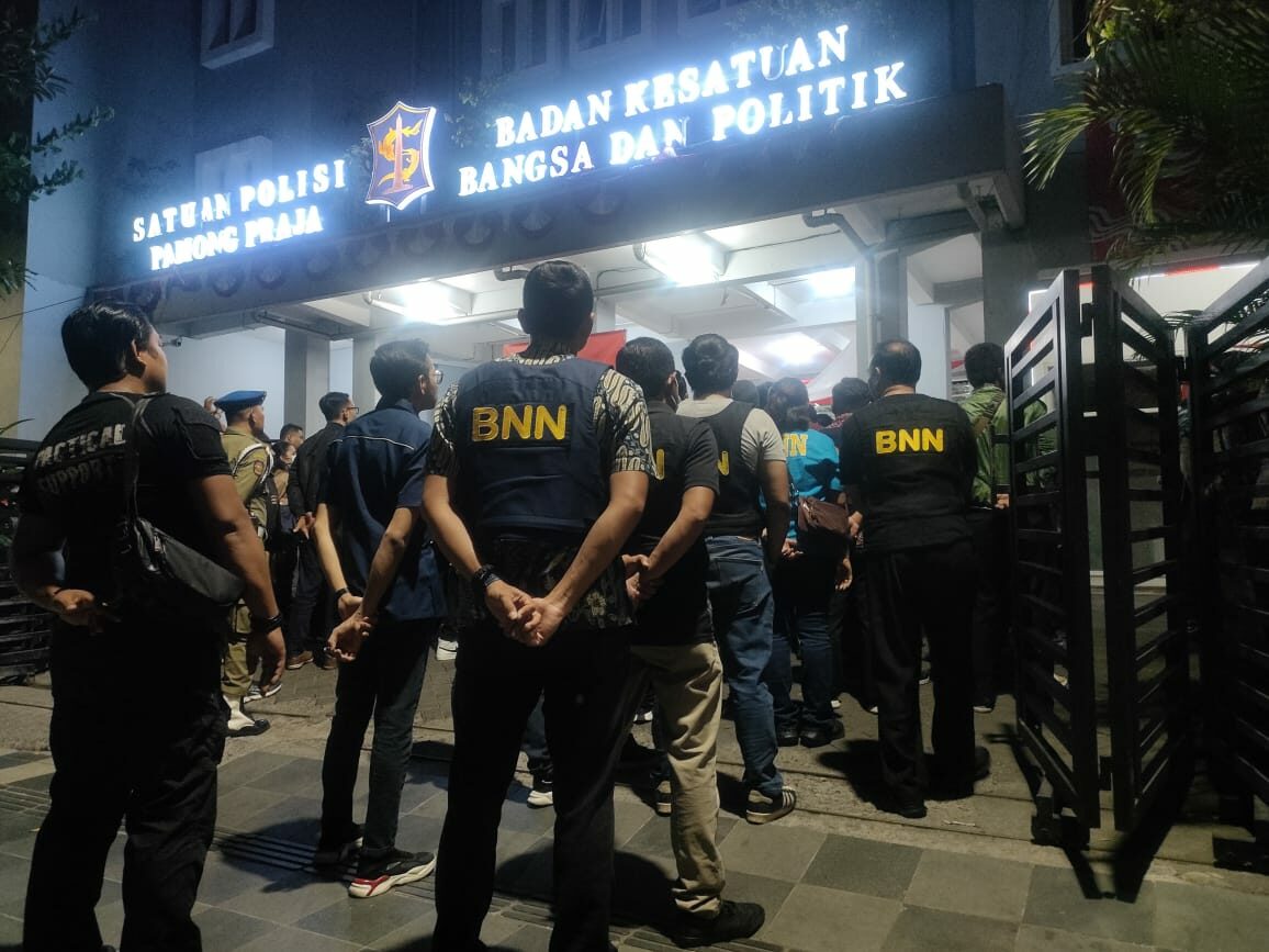 BNN Kota Surabaya Berperan Aktif dalam Pengendalian dan Pengawasan Tempat Rekreasi Hiburan Umum Kota Surabaya Konsep Otomatis
