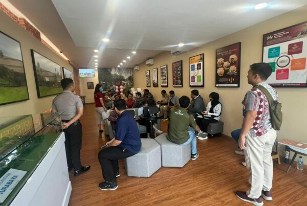 Pelaksanaan Kegiatan Rapat Koordinasi Tim Monitoring Keberadaan dan Pemantauan Orang Asing, Ormas Asing dan Tenaga Kerja Asing di Kota Surabaya.