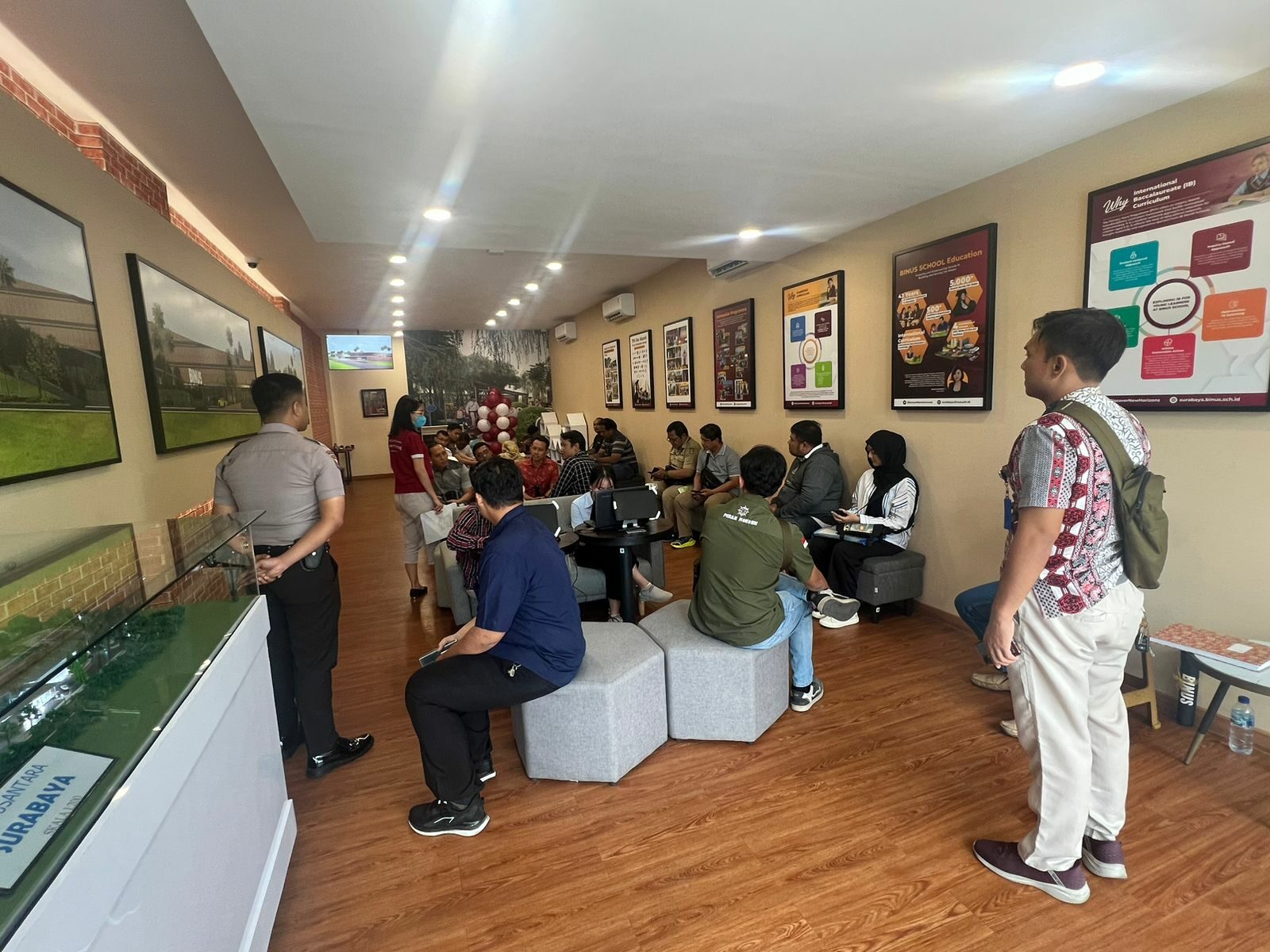 Pelaksanaan Kegiatan Rapat Koordinasi Tim Monitoring Keberadaan dan Pemantauan Orang Asing, Ormas Asing dan Tenaga Kerja Asing di Kota Surabaya.