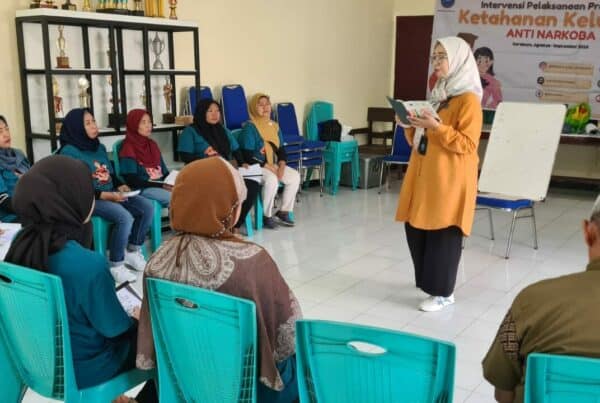 BNN Kota Surabaya Gelar Intervensi Program Ketahanan Keluarga Anti Narkoba di Wilayah Kelurahan Bersinar BNN Kota Surabaya Gelar Intervensi Program Ketahanan Keluarga Anti Narkoba di Wilayah Kelurahan Bersinar