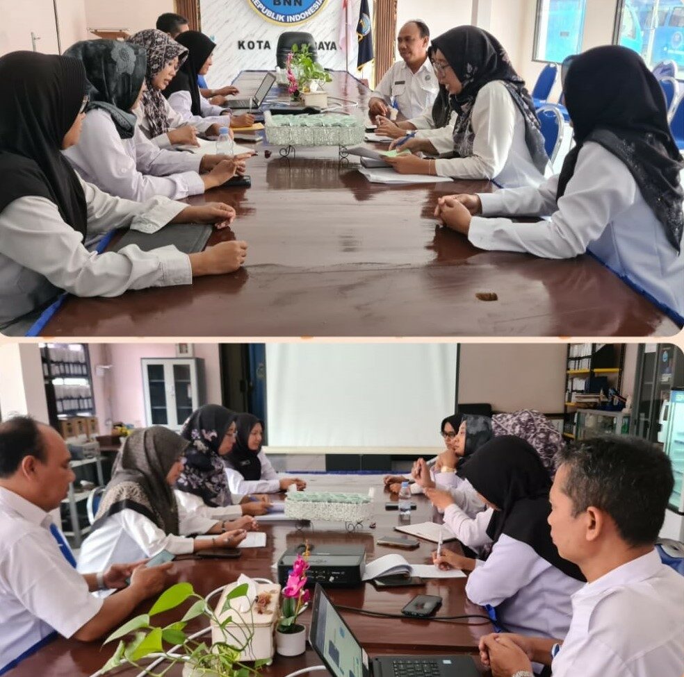 BNN KOTA SURABAYA LAKSANAKAN RAPAT TINDAK LANJUT LAPORAN KONDISI BILLBOARD BNN KOTA SURABAYA LAKSANAKAN RAPAT TINDAK LANJUT LAPORAN KONDISI BILLBOARD