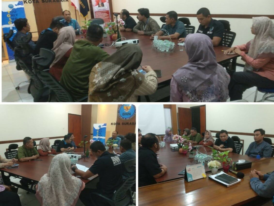 Rapat Internal Persiapan Pelaksanaan Razia RHU (Rekreasi Hiburan Umum) BNN Kota Surabaya Rapat Internal Persiapan Pelaksanaan Razia RHU (Rekreasi Hiburan Umum) BNN Kota Surabaya