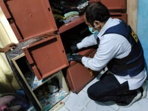 BNNP Jatim Tangkap Kurir Sabu 15 KG, BNNP Jatim dan BNN Kota Surabaya Menggeledah Rumah Kontrakan Tersangka !!!