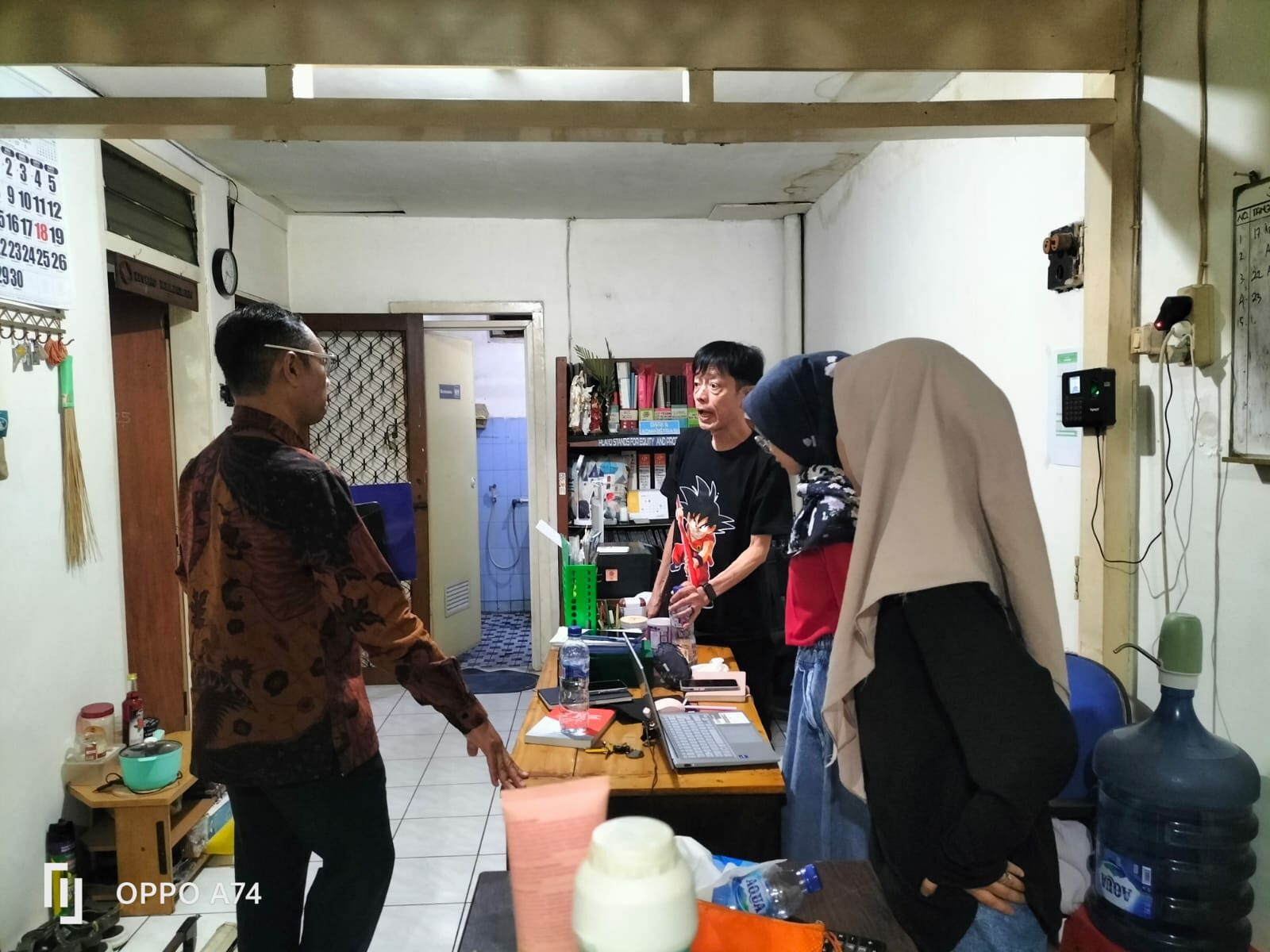 KEPALA BNN KOTA SURABAYA LAKSANAKAN INSPEKSI MENDADAK (SIDAK) DI LRKM PLATO SURABAYA KEPALA BNN KOTA SURABAYA LAKSANAKAN INSPEKSI MENDADAK (SIDAK) DI LRKM PLATO SURABAYA